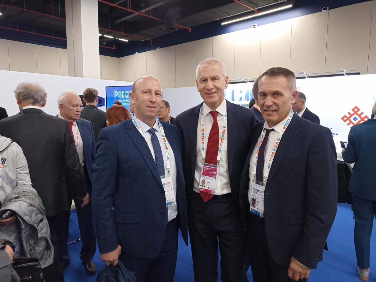 Форум "Россия - Спортивная Держава". Слева-направо: О.А. Лисов — председатель Рязанского регионального отделения ОГФСО "Юность России"; О.В. Матыцин —  председатель комитета Государственной думы Федерального собрания Российской Федерации по физической культуре и спорту, экс-министр спорта РФ; Е.Е. Столяров — председатель Вологодского регионального отделения ОГФСО «Юность России» 